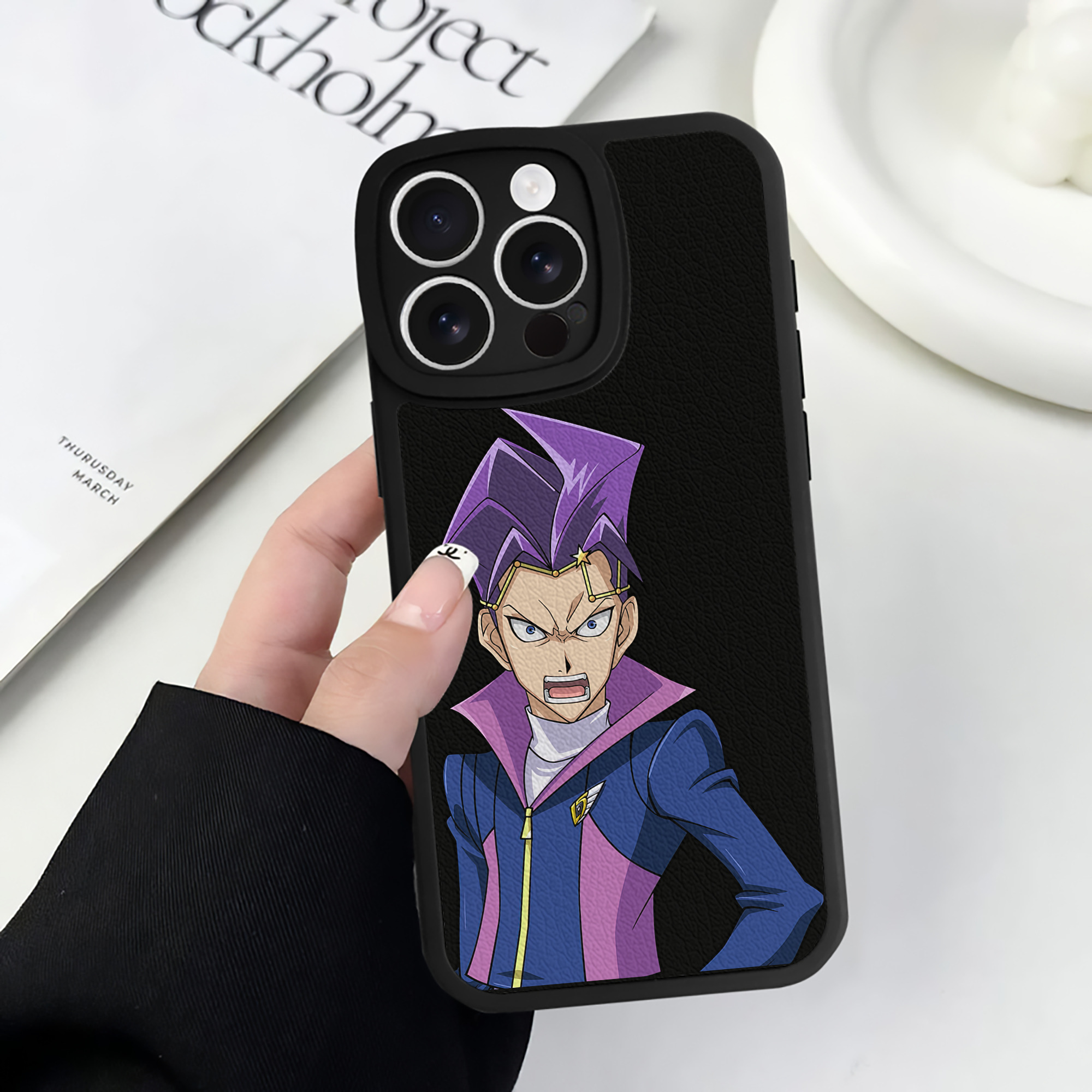 遊☆戯☆王 Yu-Gi-Oh! 【iPhone 16シリーズ対応】シリコンスマホケース（レザー調） 材質：シリコン